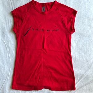 Brand new muscle red t never worn